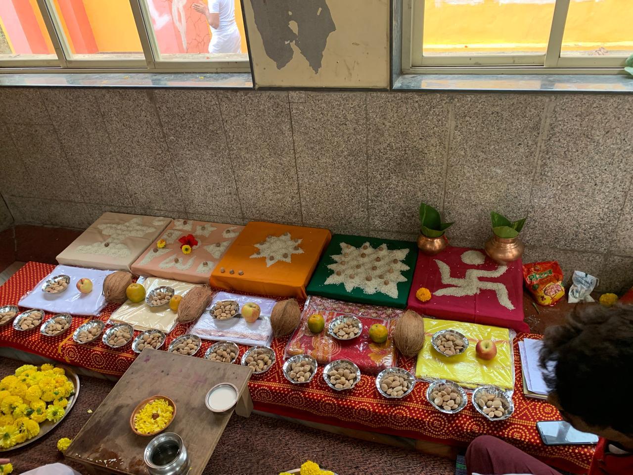 Traditional Vedic rituals being performed at Trimbakeshwar